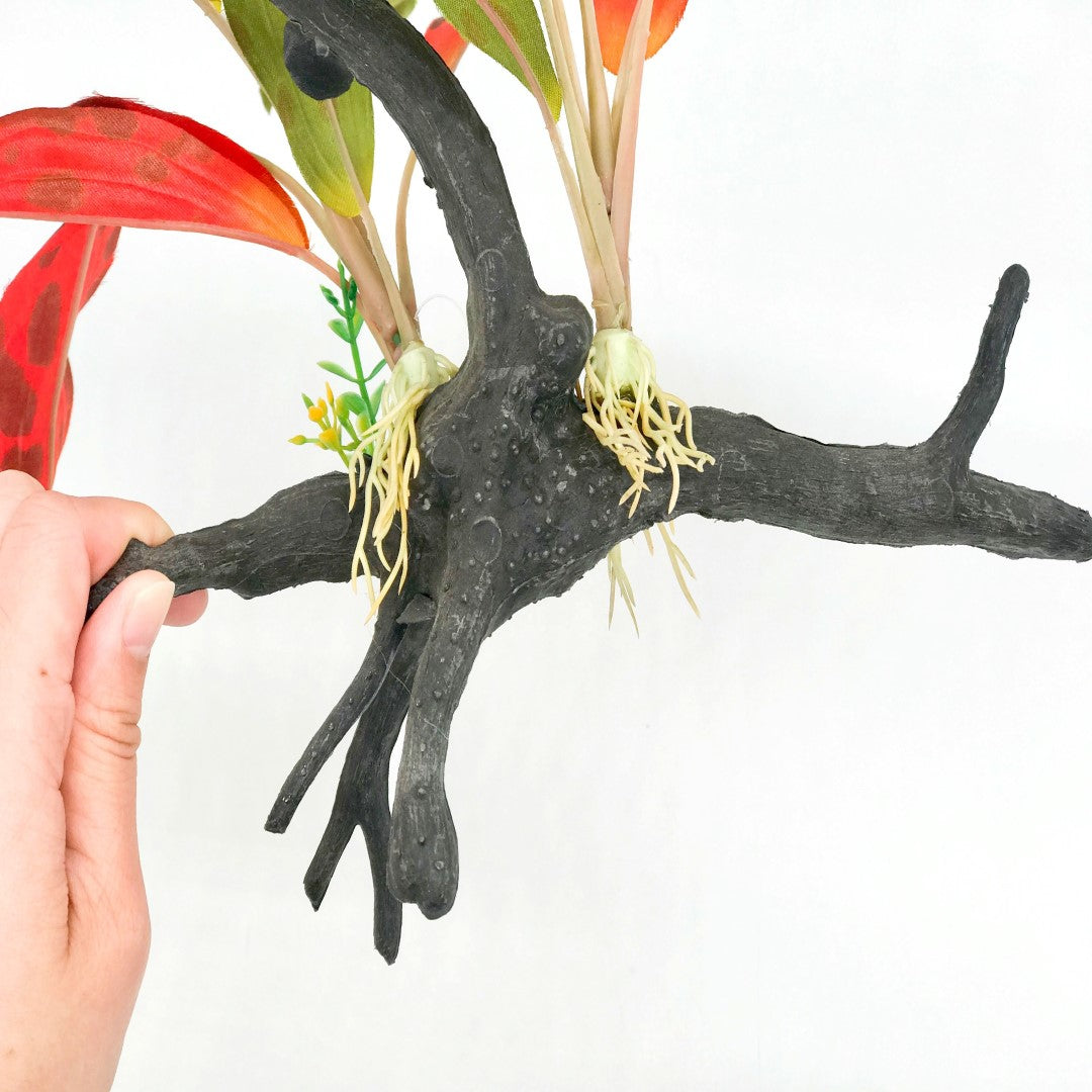 Plastic driftwood aquarium decoration